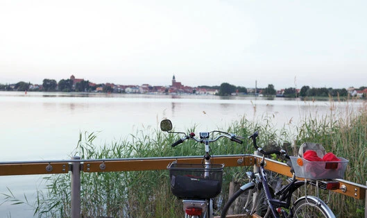 Sommerurlaub: Baden und Radeln mit der Landpartie