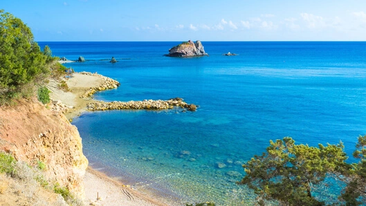 Auf Schritt und Tritt mit der Schönheit von Mallorca und Zypern