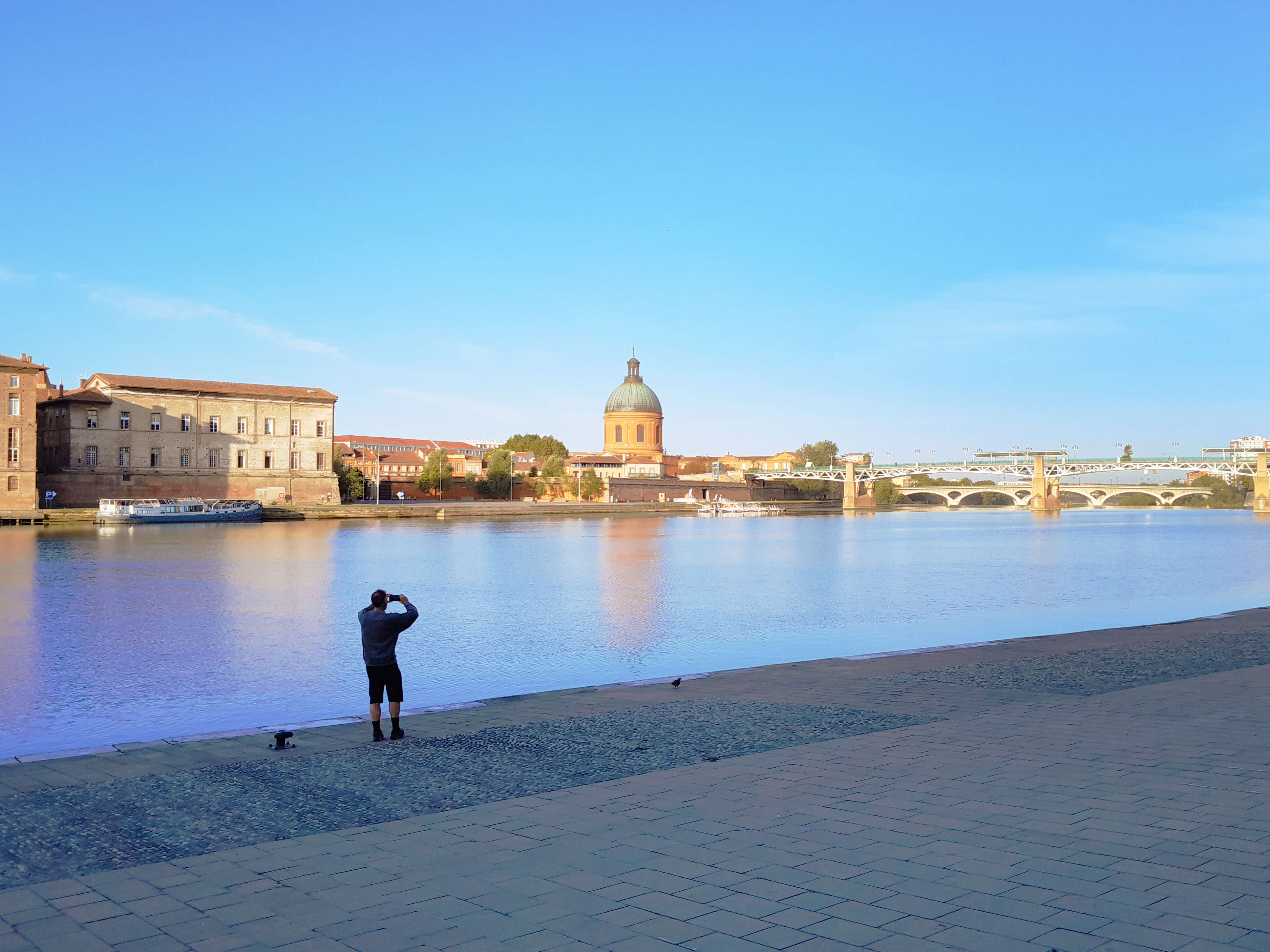 Toulouse am Fluss Garonne; Copyright: Petra Wiedenroth