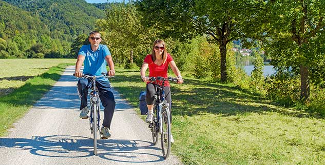 Radfahrer auf dem Altmühl Radweg