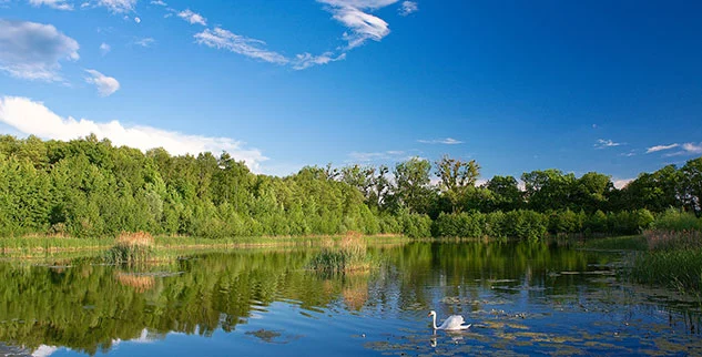 Entlang der masurischen Seenplatte in Polen während einer E-Bike-Reise